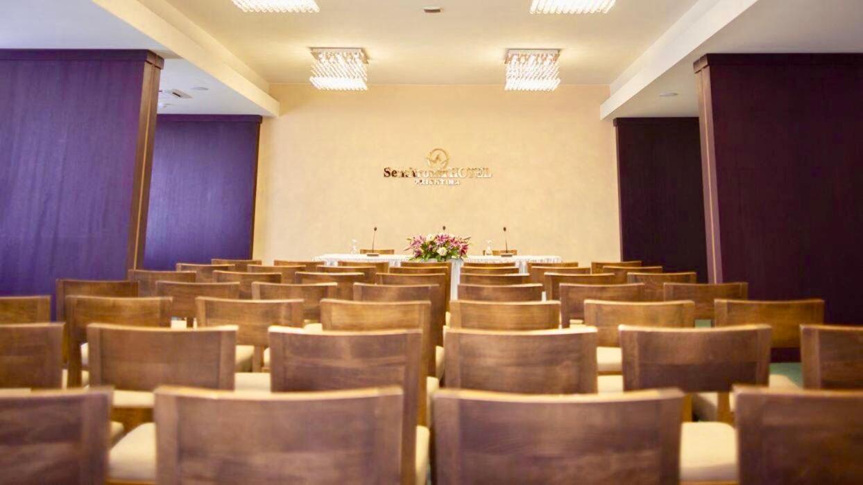 Semitronix Hotel Prishtina Pristina Exterior foto